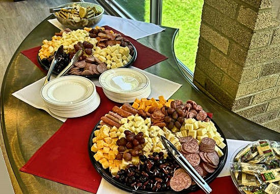 curvedtable curvedtable